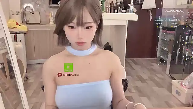 -XunMengLong- online show from December 5, 2024, 7:55 pm