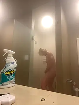 Snapshot of camdanz777 chatting on September 23, 2025, 10:11 am camdanz777 online show from September 23, 2025, 10:11 am