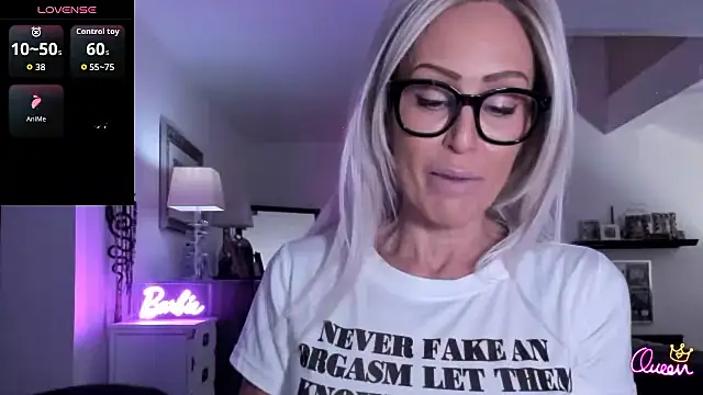 VelvetBarbie online show from February 21, 2026, 10:23 pm