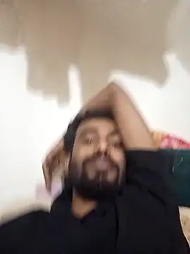 Snapshot of MDROBEL007 chatting on February 3, 2026, 2:44 pm MDROBEL007 online show from February 3, 2026, 2:44 pm