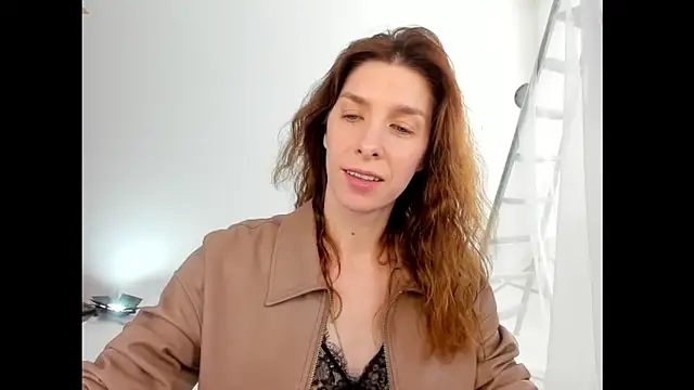 Snapshot of YourSuperModel chatting on May 8, 2026, 6:39 am YourSuperModel online show from May 8, 2026, 6:39 am