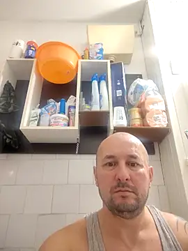 Snapshot of intx800 chatting on December 2, 2025, 3:19 am intx800 online show from December 2, 2025, 3:19 am