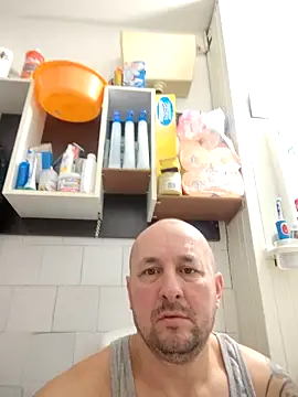 Snapshot of intx800 chatting on February 25, 2026, 3:18 am intx800 online show from February 25, 2026, 3:18 am