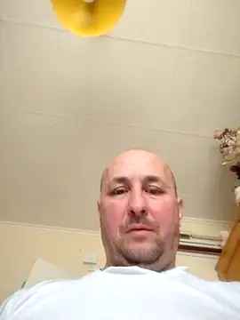 Snapshot of intx800 chatting on February 5, 2026, 2:35 pm intx800 online show from February 5, 2026, 2:35 pm