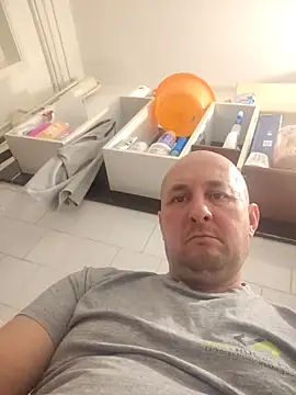 Snapshot of intx800 chatting on October 31, 2025, 3:08 pm intx800 online show from October 31, 2025, 3:08 pm