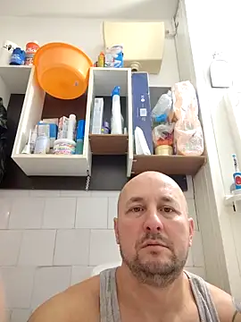 Snapshot of intx800 chatting on December 19, 2025, 3:10 am intx800 online show from December 19, 2025, 3:10 am