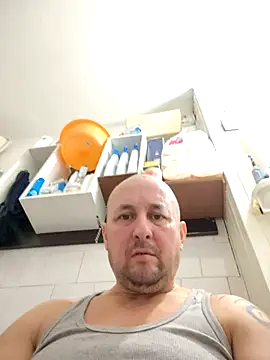 Snapshot of intx800 chatting on February 7, 2026, 6:54 am intx800 online show from February 7, 2026, 6:54 am