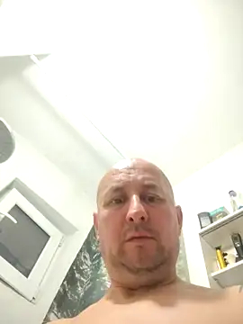 Snapshot of intx800 chatting on April 19, 2026, 5:47 pm intx800 online show from April 19, 2026, 5:47 pm