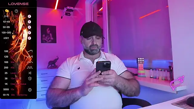 MAGABEAR077 online show from April 7, 2026, 10:22 pm