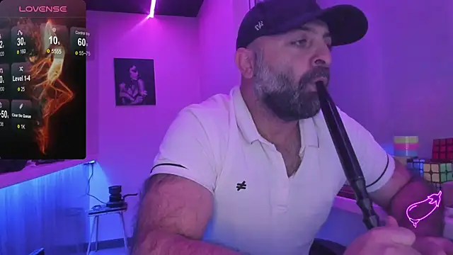 Snapshot of MAGABEAR077 chatting on October 17, 2025, 8:10 pm MAGABEAR077 online show from October 17, 2025, 8:10 pm