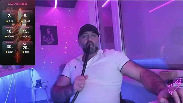 MAGABEAR077 online show from November 12, 2025, 9:02 am