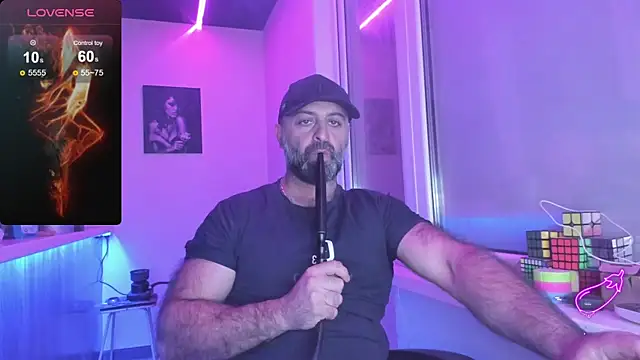 Snapshot of MAGABEAR077 chatting on October 10, 2025, 1:34 pm MAGABEAR077 online show from October 10, 2025, 1:34 pm
