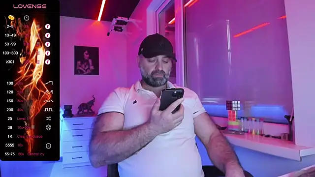 MAGABEAR077 online show from May 17, 2026, 8:14 am