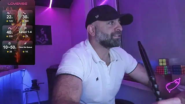 Snapshot of MAGABEAR077 chatting on October 11, 2025, 12:06 pm MAGABEAR077 online show from October 11, 2025, 12:06 pm