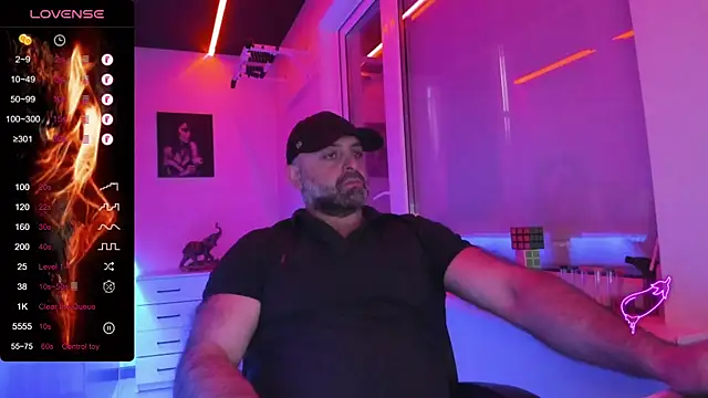 MAGABEAR077 online show from April 18, 2026, 2:47 am