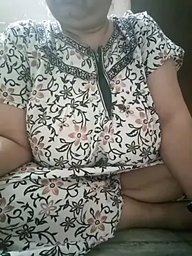 Snapshot of Kavya_kapoor chatting on April 27, 2026, 4:49 pm Kavya kapoor online show from April 27, 2026, 4:49 pm