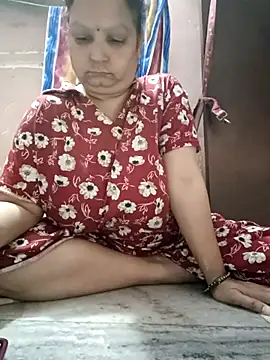 Snapshot of Kavya_kapoor chatting on April 18, 2026, 5:15 pm Kavya kapoor online show from April 18, 2026, 5:15 pm