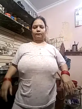 Kavya kapoor online show from November 3, 2025, 5:45 am