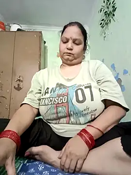 Kavya kapoor online show from October 25, 2025, 8:35 am