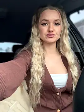 Devill Angel  online show from November 26, 2025, 11:10 am