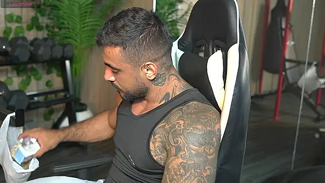 ERIC HARRISON online show from April 5, 2026, 12:28 am