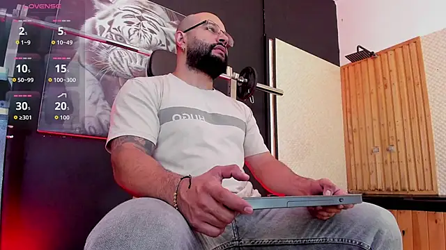 Luke  09 online show from November 15, 2025, 11:25 am