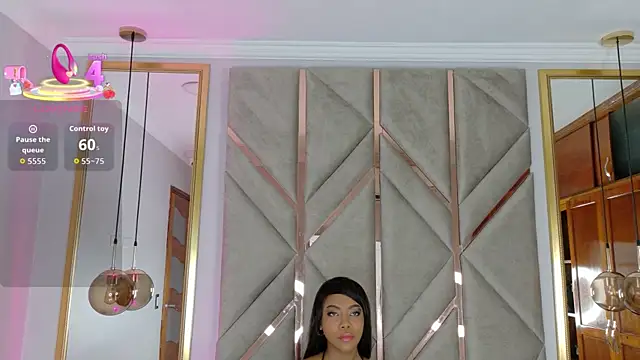 Lola King online show from October 8, 2025, 9:37 pm