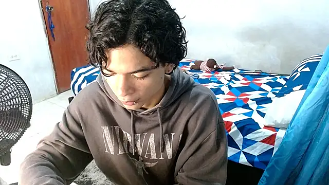 Lovebeng  online show from December 2, 2025, 10:55 pm