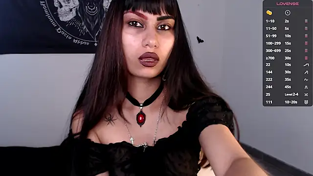 Little-Lucifer online show from December 1, 2025, 7:26 pm