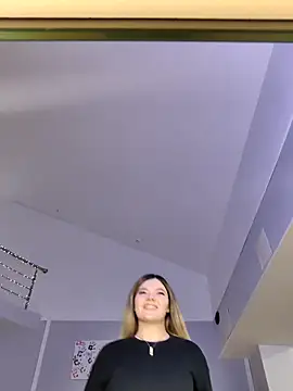 ZaraBloom online show from February 26, 2026, 2:17 pm