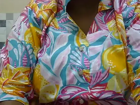 MONICA-LOVE online show from October 24, 2025, 2:05 pm