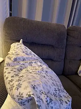 Snapshot of PuckBunny17 chatting on December 20, 2025, 3:31 am PuckBunny17 online show from December 20, 2025, 3:31 am