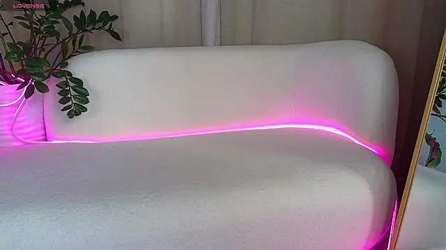 AliceBrayan online show from March 22, 2025, 5:17 am