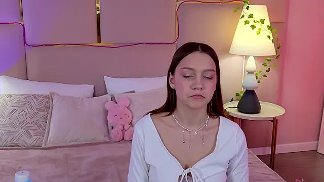 AliceBrayan online show from February 24, 2025, 11:32 am