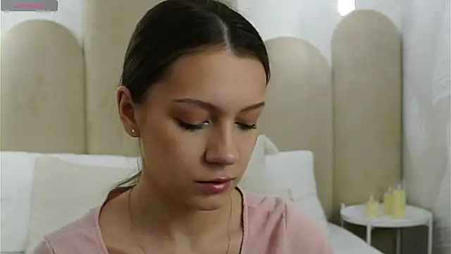 AliceBrayan online show from March 20, 2026, 5:03 pm