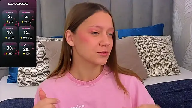 AliceBrayan online show from February 28, 2025, 5:26 am