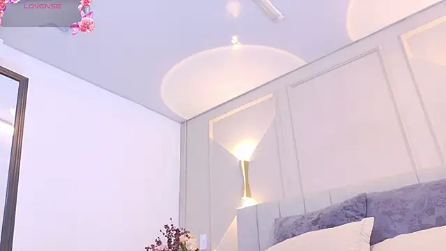 april rousse online show from October 22, 2025, 12:04 pm