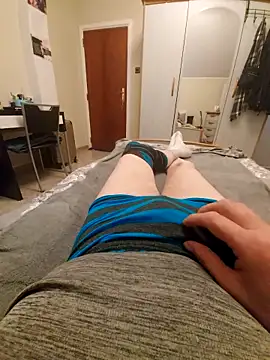 pascalino100 online show from September 12, 2025, 6:07 pm