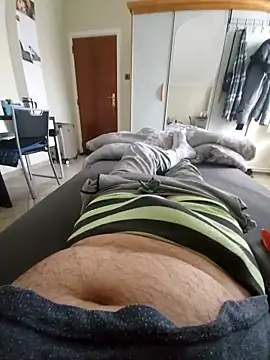 pascalino100 online show from October 2, 2025, 8:40 am