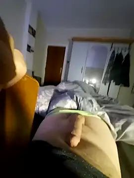 pascalino100 online show from September 9, 2025, 4:11 am