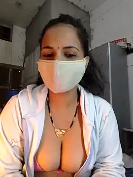 Snapshot of Nehubhabhi26 chatting on January 15, 2025, 10:38 am Nehubhabhi26 online show from January 15, 2025, 10:38 am