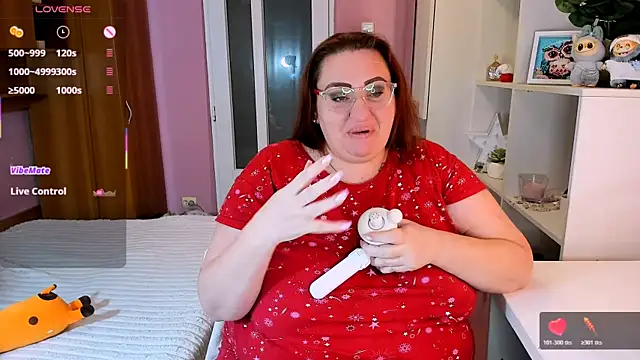 lovely adelle online show from December 22, 2025, 5:57 pm