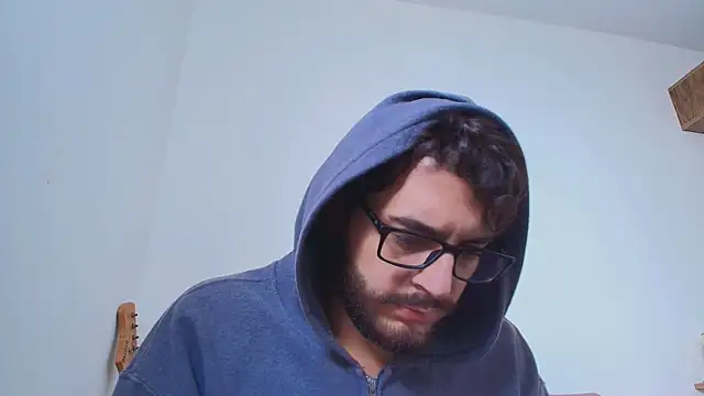 Snapshot of thomas_gun chatting on February 18, 2026, 8:38 pm thomas gun online show from February 18, 2026, 8:38 pm