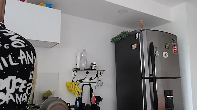 Snapshot of thomas_gun chatting on January 31, 2026, 8:07 pm thomas gun online show from January 31, 2026, 8:07 pm