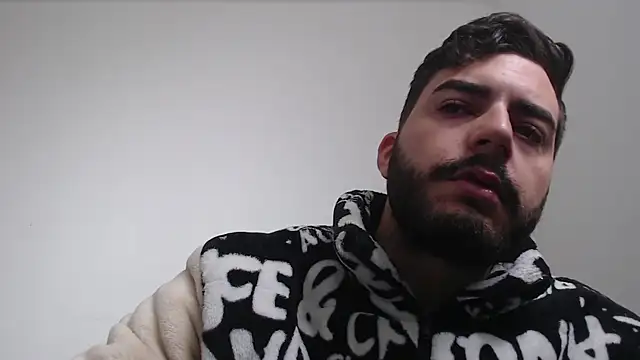 Snapshot of thomas_gun chatting on January 19, 2026, 3:49 pm thomas gun online show from January 19, 2026, 3:49 pm