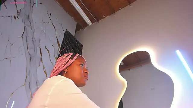 Snapshot of ebony_hot1 chatting on May 28, 2026, 1:28 pm ebony hot1 online show from May 28, 2026, 1:28 pm