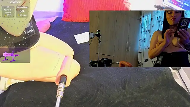 jolee   online show from February 10, 2026, 10:31 pm