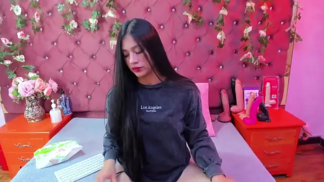 Mariana Prin online show from October 23, 2025, 1:37 am