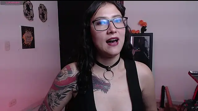 Snapshot of hitomi_arata chatting on September 28, 2025, 8:16 pm hitomi arata online show from September 28, 2025, 8:16 pm