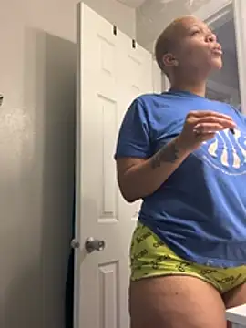 SexyHoneyRedd online show from June 30, 2026, 9:42 am
